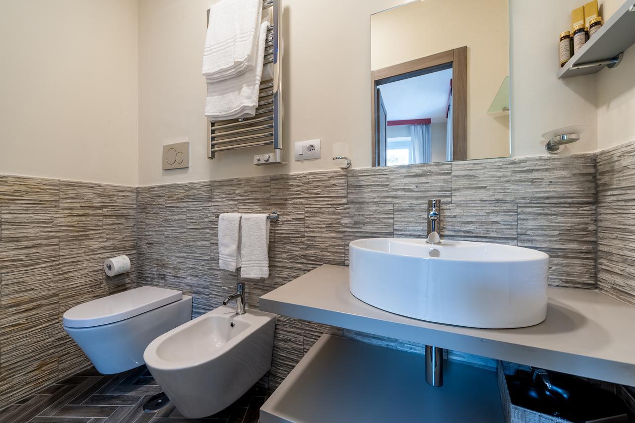 Foro Romano Luxury Suites Exterior photo