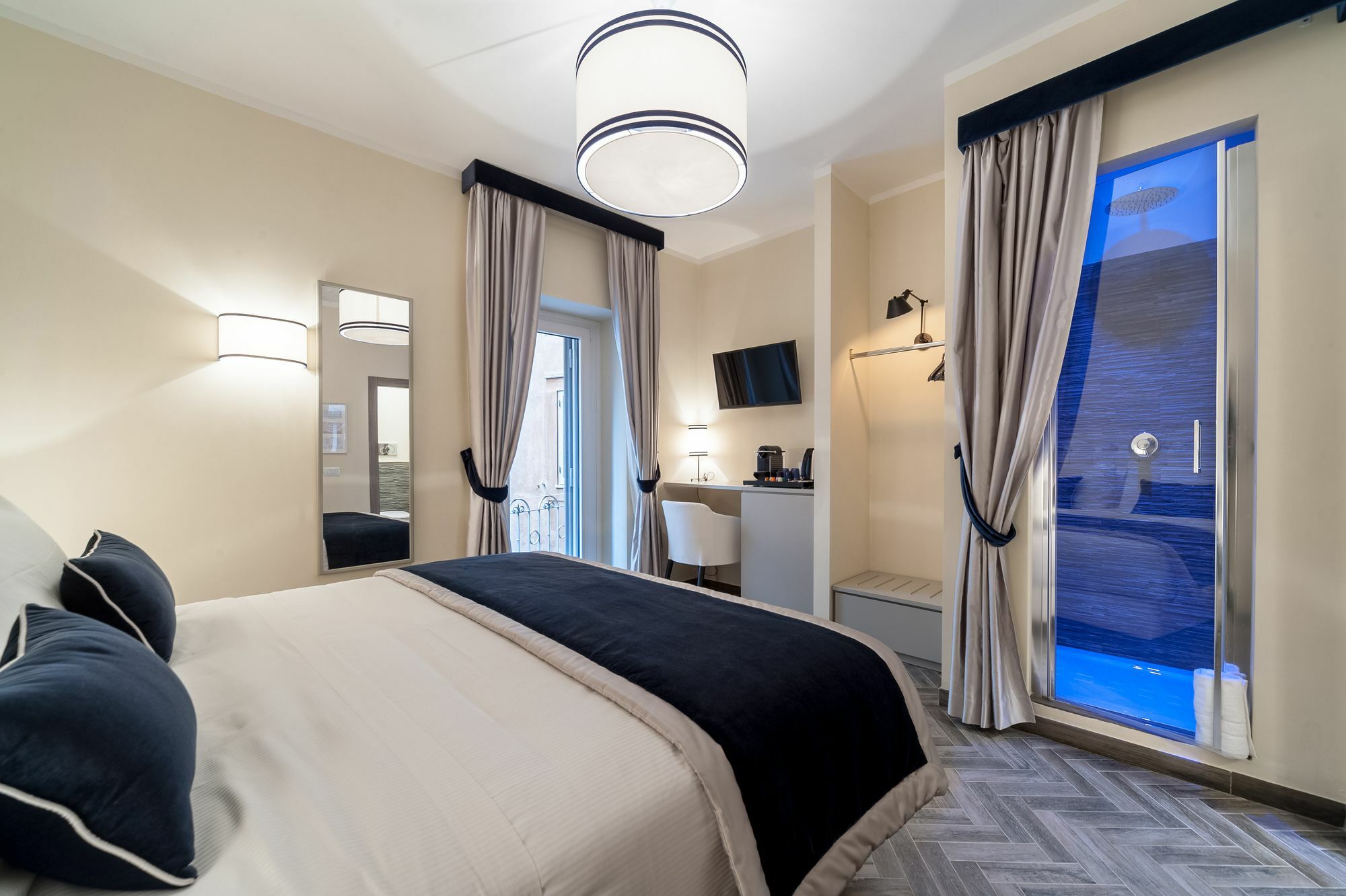 Foro Romano Luxury Suites Exterior photo