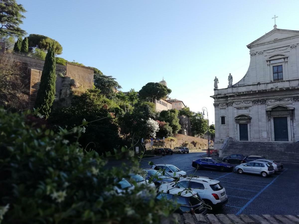 Foro Romano Luxury Suites Exterior photo