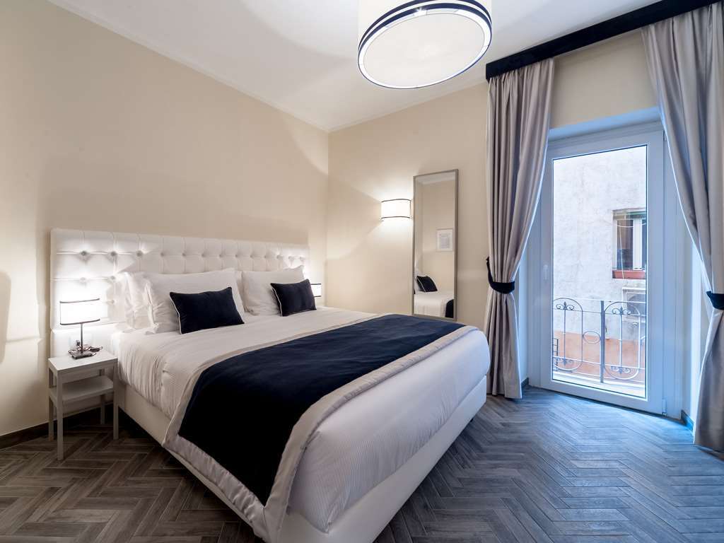 Foro Romano Luxury Suites Room photo