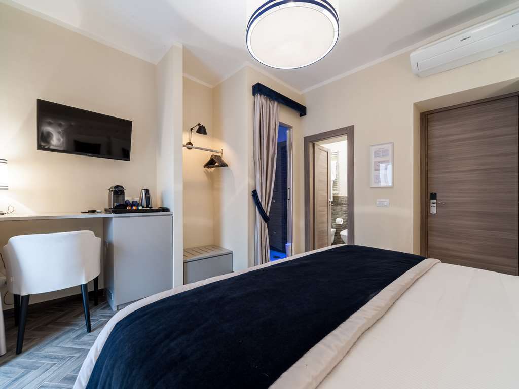 Foro Romano Luxury Suites Room photo