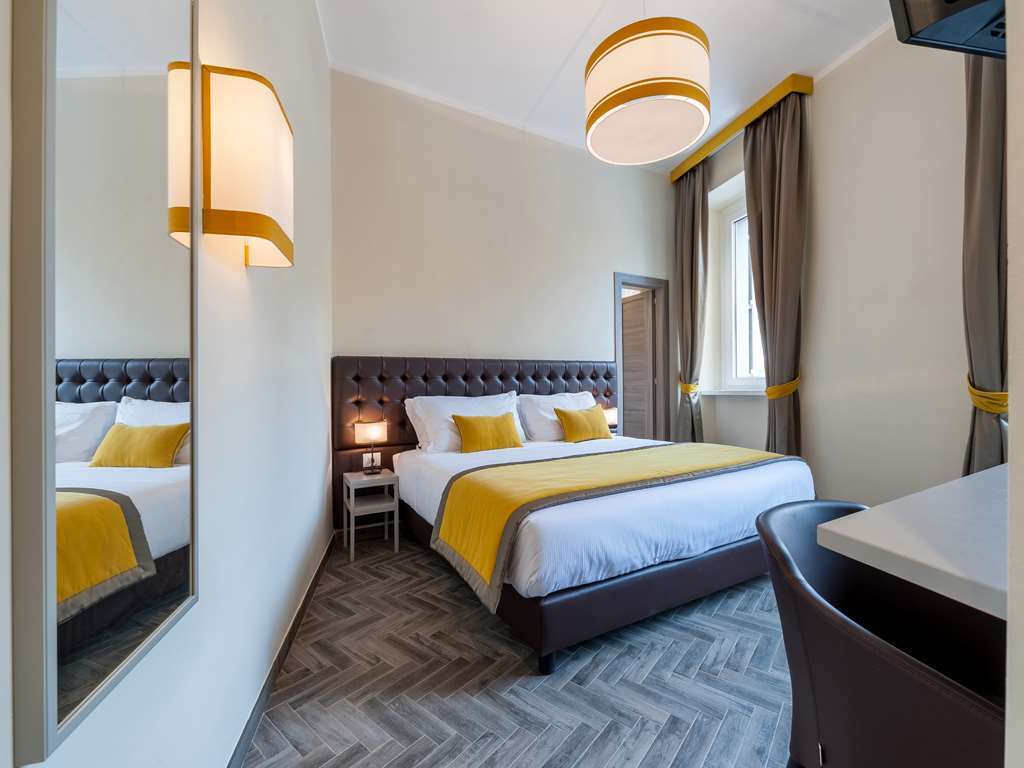 Foro Romano Luxury Suites Room photo